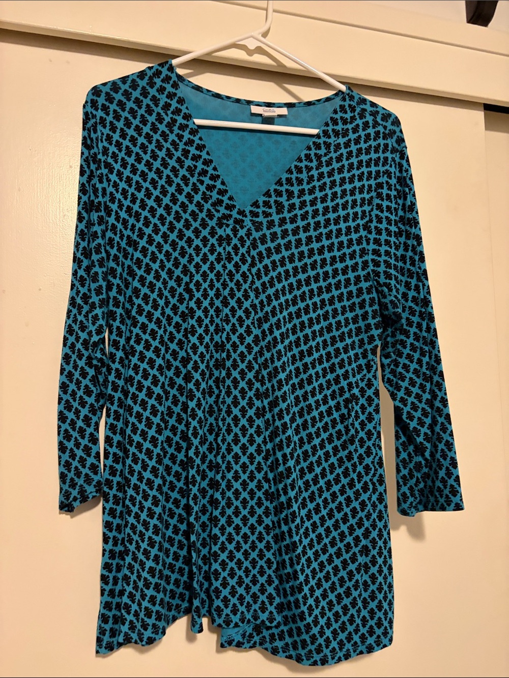 croft & barrow Teal and Black V-Neck Printed Tunic